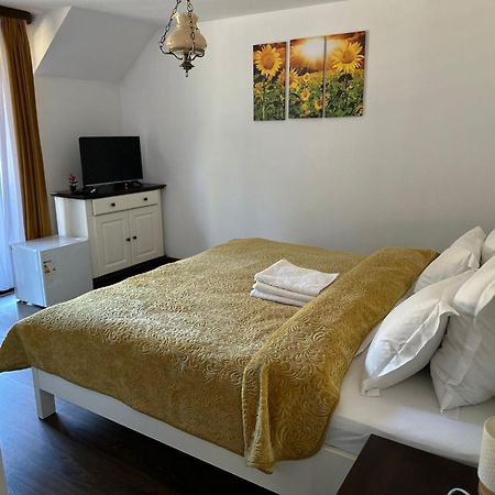 Conacul Muntii Bucovinei Otel Câmpulung Moldovenesc Dış mekan fotoğraf