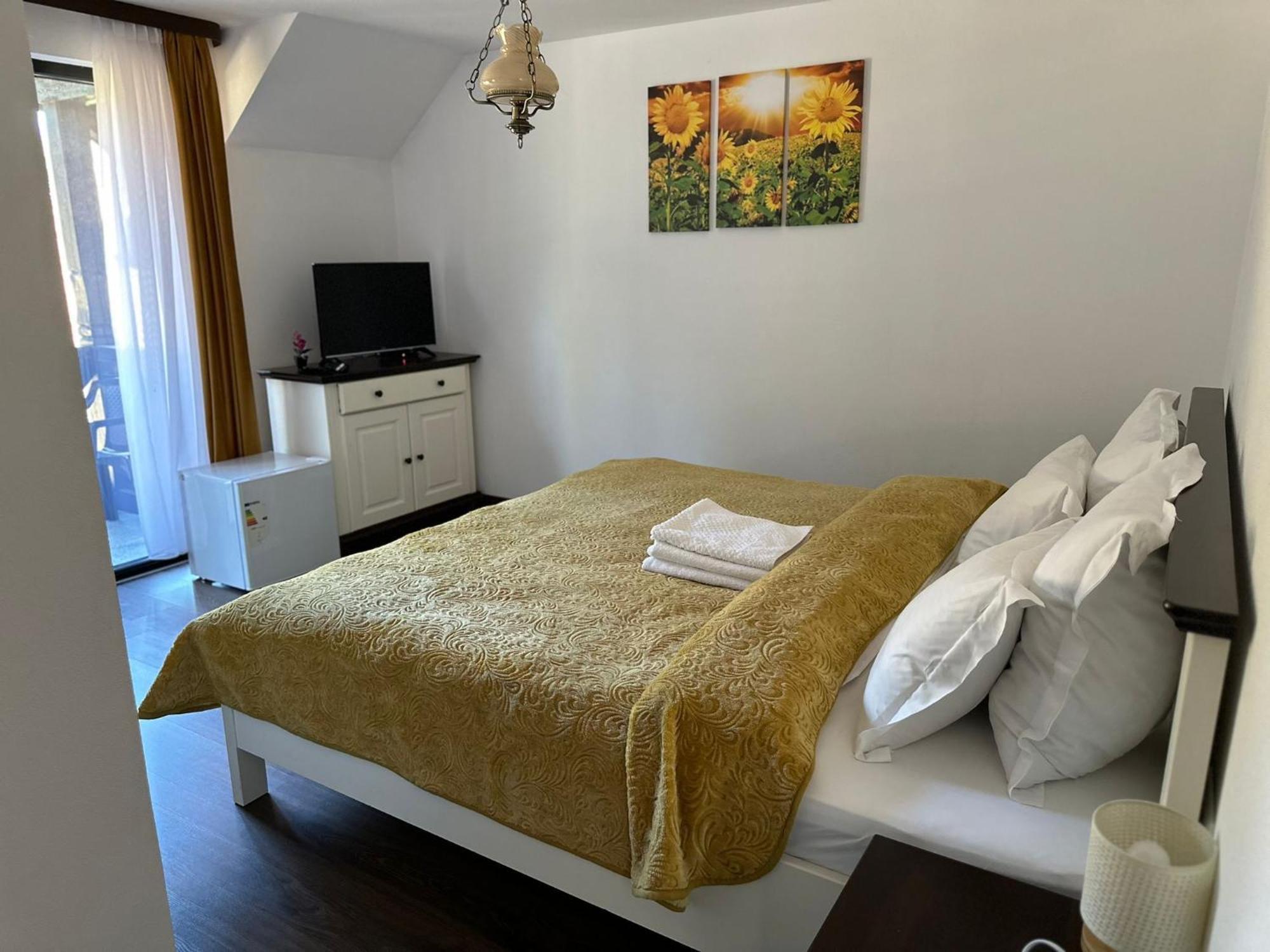 Conacul Muntii Bucovinei Otel Câmpulung Moldovenesc Dış mekan fotoğraf